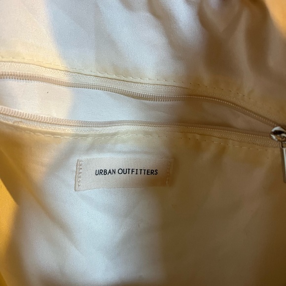 Urban Outfitters Peace sign Flower Heart Ying Yang Tote bag - Picture 7 of 13